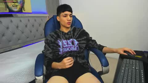 Snapshot of samblack_ chatting on 02.10.26 Sam online show from 02.10.26