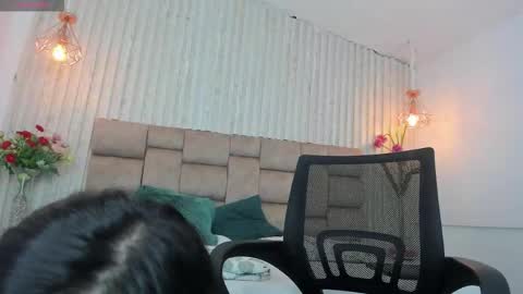 Samanta online show from 10.18.25