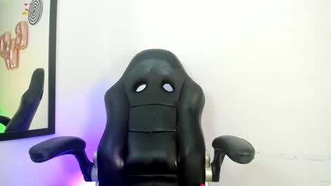 Snapshot of samikiulers chatting on 12.23.24 Sami online show from 12.23.24