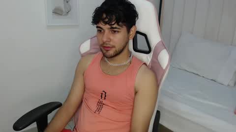 Snapshot of samir_bear chatting on 01.02.25 Samir online show from 01.02.25