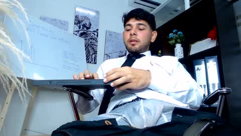 Snapshot of samir_bear chatting on 01.15.25 Samir online show from 01.15.25