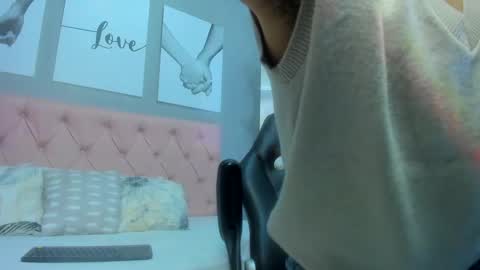 Snapshot of samir_bear chatting on 02.05.25 Samir online show from 02.05.25