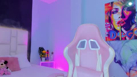 Snapshot of sammy__rose chatting on 10.27.25 Sammy Rose online show from 10.27.25