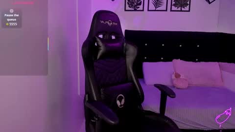 Snapshot of sammy_f_uck chatting on 10.27.25 Samantha online show from 10.27.25