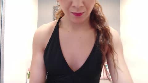 Snapshot of sammy_gale chatting on 10.23.25 sammy  online show from 10.23.25