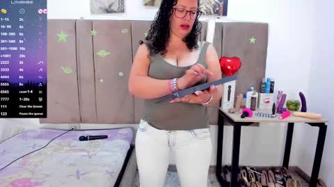 Snapshot of sammy_mature_ chatting on 01.25.25 Sammy online show from 01.25.25