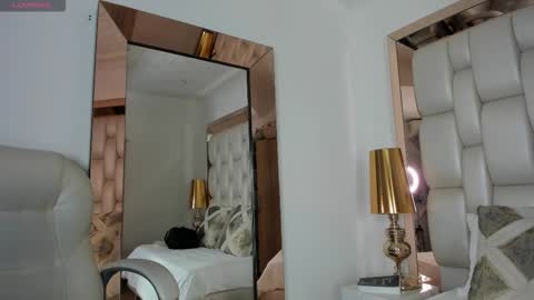 Snapshot of sammy_rios chatting on 10.15.25 Sammy online show from 10.15.25