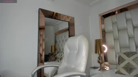 Snapshot of sammy_rios chatting on 10.28.25 Sammy online show from 10.28.25