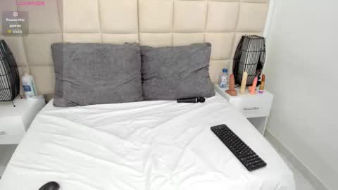 Nice to meet you guys my name is Lina. online show from 10.26.25