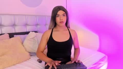 Axel online show from 02.18.25