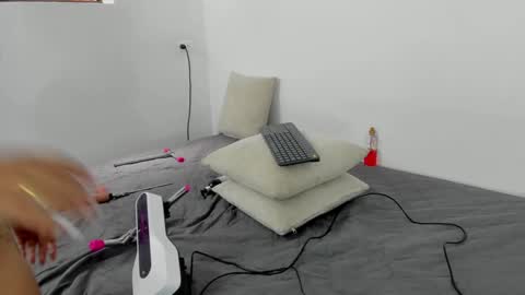 Snapshot of sammywhiite_ chatting on 12.19.24 Sammy White online show from 12.19.24