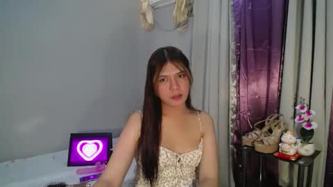 Snapshot of sampaguita_pinayxx chatting on 01.24.25 SOFIA online show from 01.24.25