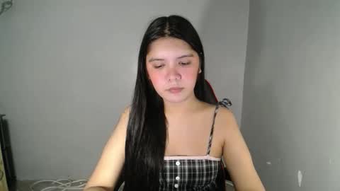 Snapshot of sampaguita_pinayxx chatting on 10.26.25 SOFIA online show from 10.26.25