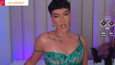 Snapshot of samphillipss chatting on 10.08.25 Sammuel online show from 10.08.25