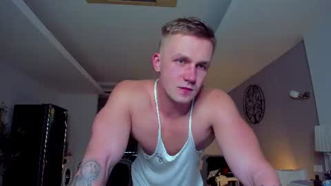 Snapshot of samuel_andrew chatting on 06.16.26 Samuel online show from 06.16.26