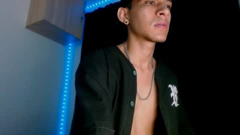   online show from 12.05.24