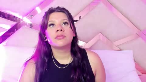Snapshot of samy_green_ chatting on 10.21.25 samy_green_ online show from 10.21.25