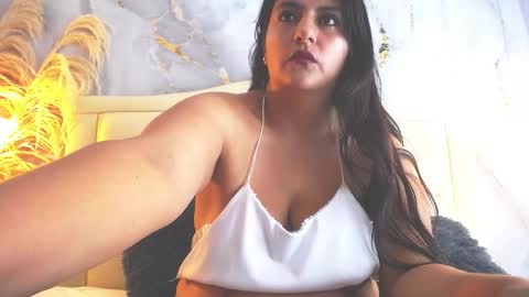 Snapshot of samy_moore14 chatting on 10.29.25 S A M A N T H A online show from 10.29.25