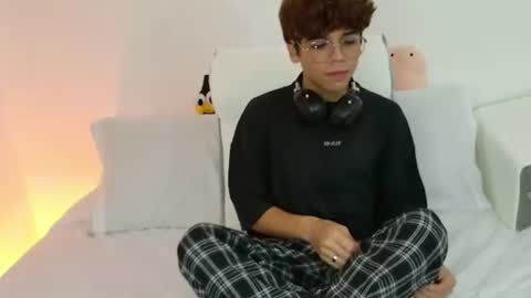 Snapshot of samy_twink chatting on 07.15.26 Sammy online show from 07.15.26