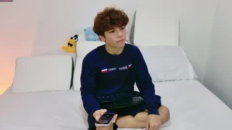 Snapshot of samy_twink chatting on 07.18.26 Sammy online show from 07.18.26