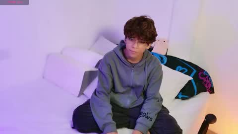 Snapshot of samy_twink chatting on 07.26.26 Sammy online show from 07.26.26