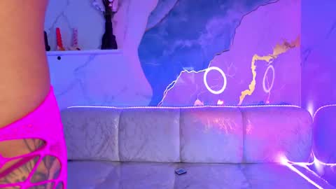 samykiuler_tp online show from 11.14.25