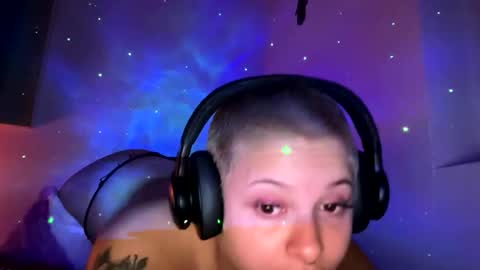 Samymoon online show from 12.19.25