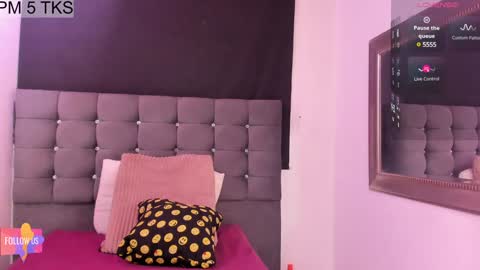 Snapshot of samypink_ chatting on 02.07.25 samy online show from 02.07.25