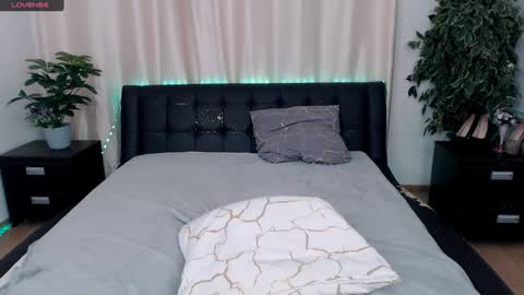 SandiSkiter online show from 01.09.25