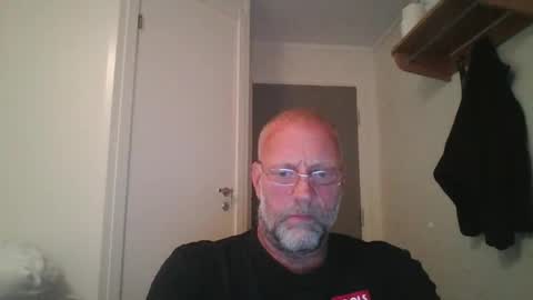 sandnesrune523 online show from 09.22.25