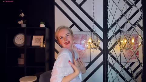 Sandra online show from 02.09.25