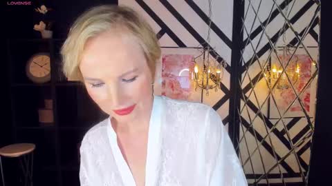 Sandra online show from 02.10.25