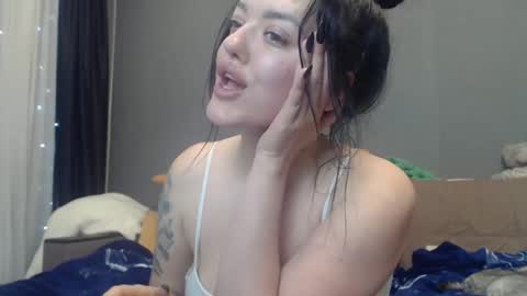 Snapshot of sandra_smith3007 chatting on 02.06.25 sandra_smith3007 online show from 02.06.25