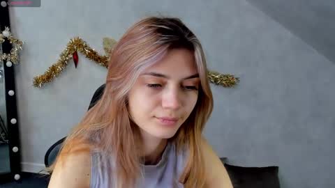 sandraa_anderson online show from 01.25.25