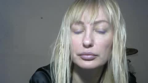 Sandra online show from 01.04.25