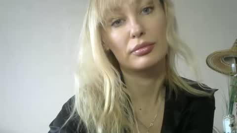 Sandra online show from 03.06.25