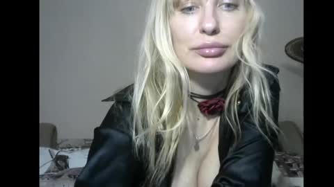 Sandra online show from 03.06.25