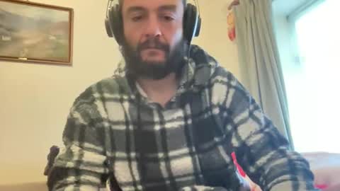 Sandro Andersom online show from 09.28.25