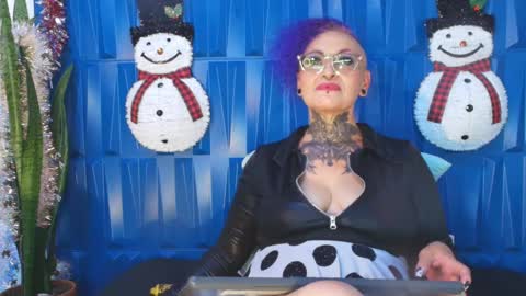 Sandy Rose online show from 12.03.24