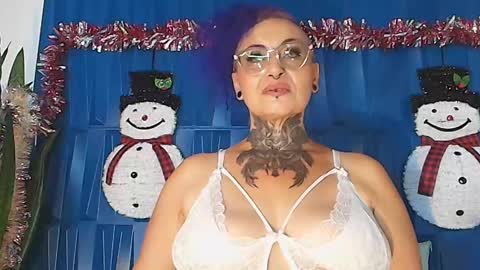 Sandy Rose online show from 12.09.24