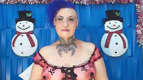 Sandy Rose online show from 12.11.24