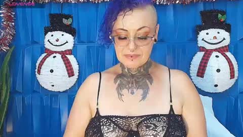 Sandy Rose online show from 12.19.24