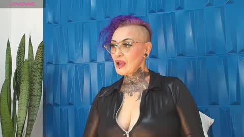 Sandy Rose online show from 01.28.25