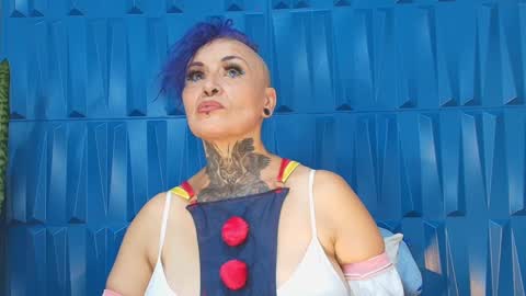 Sandy Rose online show from 02.13.25