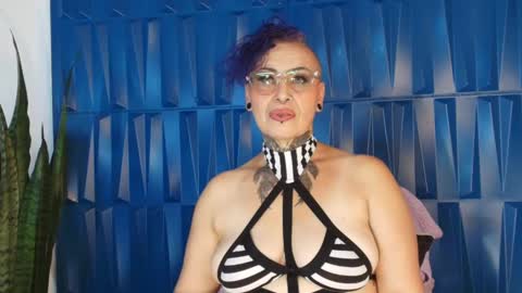 Sandy Rose online show from 02.22.25