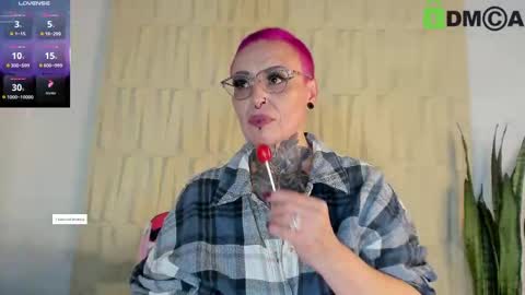 Sandy Rose online show from 09.17.25