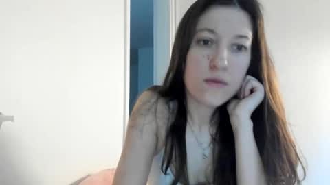 Snapshot of sandysun_shine chatting on 12.04.25 Sandy online show from 12.04.25