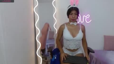 sandyy_tay online show from 10.23.25