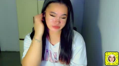 Snapshot of sangre_danaya chatting on 11.30.25 DANAYA online show from 11.30.25