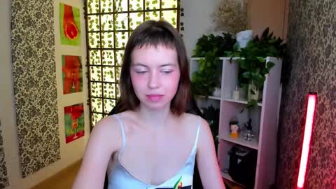 Snapshot of sangria_wine chatting on 09.13.25 Sonya online show from 09.13.25